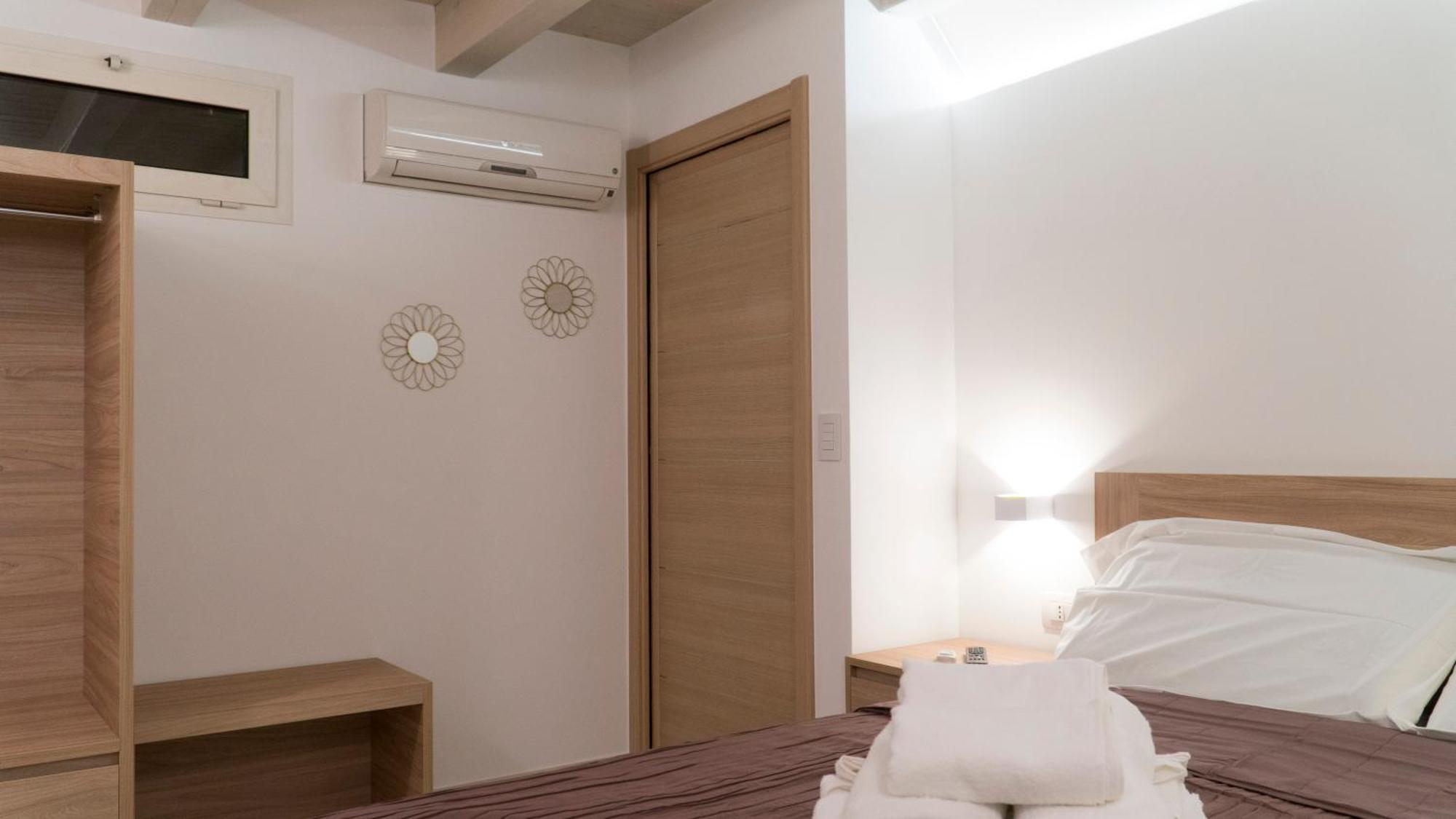 More Apartments Il Ferrarese2 Bari Phòng bức ảnh